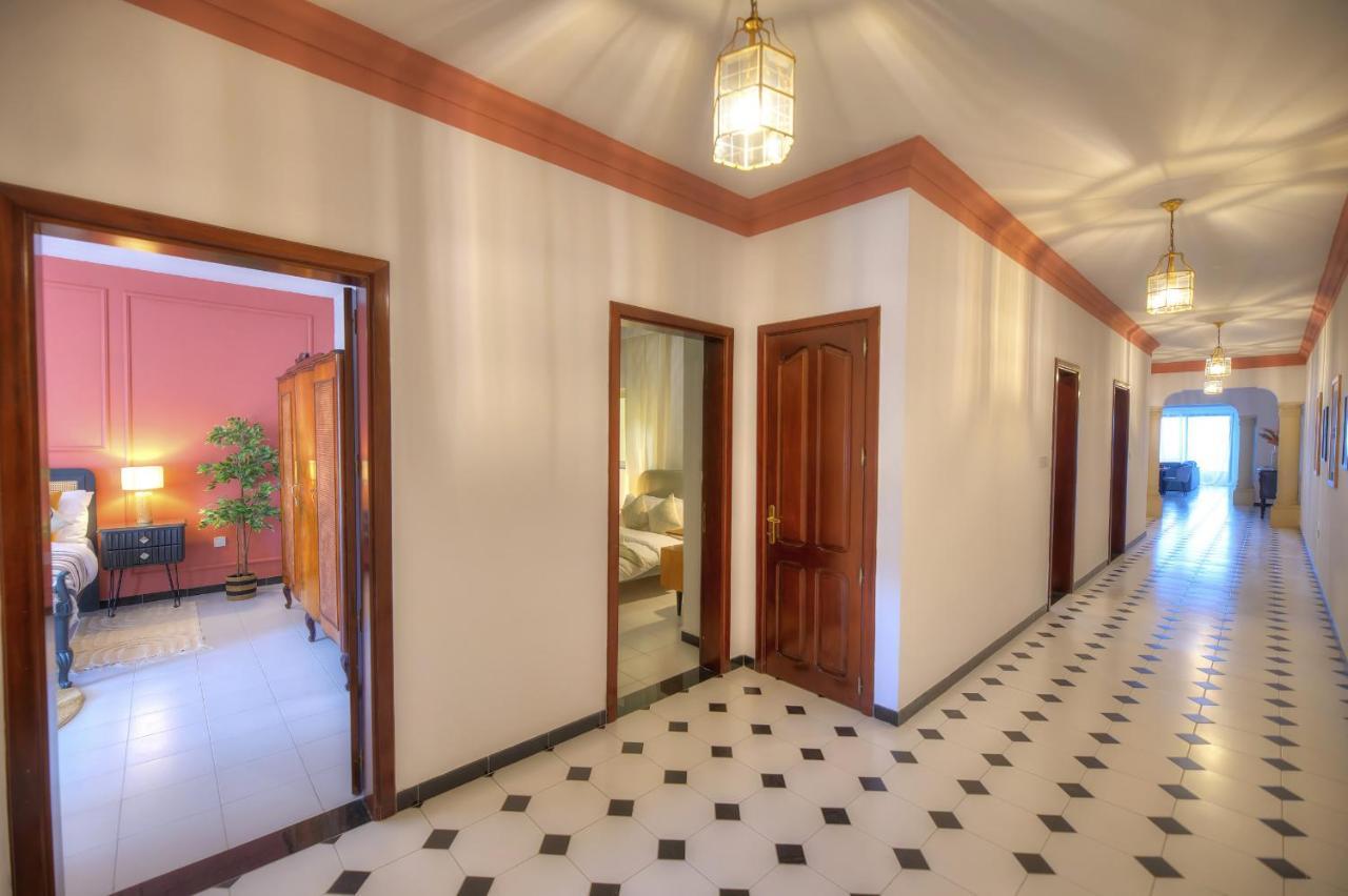 Beautifully Furnished Seafront 4 Bedrooms Goslm-4 Sliema